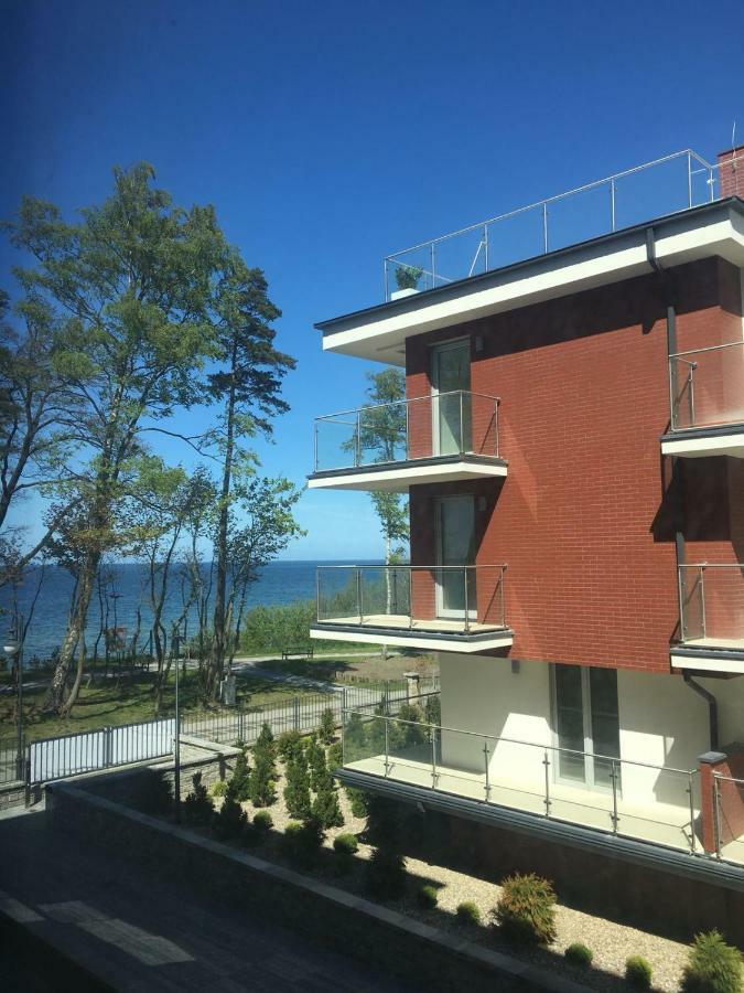 Apartament Przy Plazy / Klifowa Rewal Esterno foto