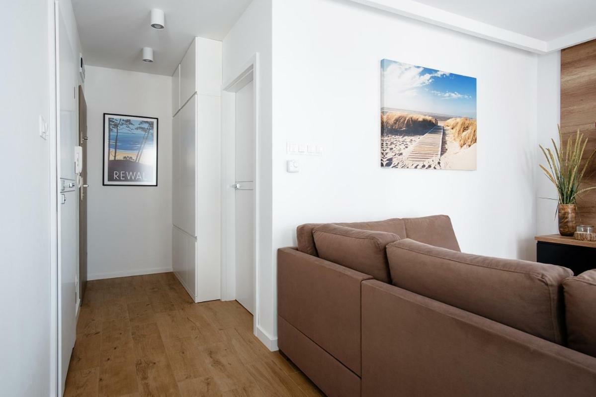 Apartament Przy Plazy / Klifowa Rewal Esterno foto