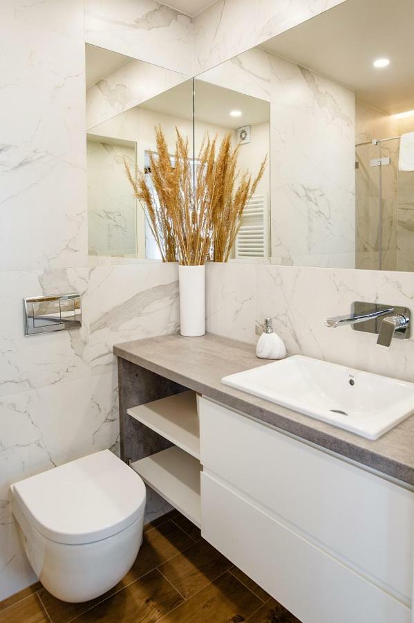Apartament Przy Plazy / Klifowa Rewal Esterno foto